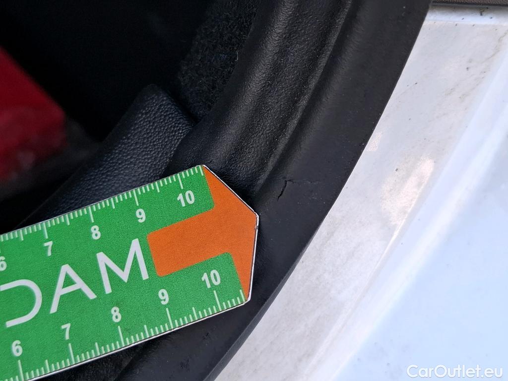  Citroen  C3  Feel 1.2 PureTech 80CV BVM5 E6 #4