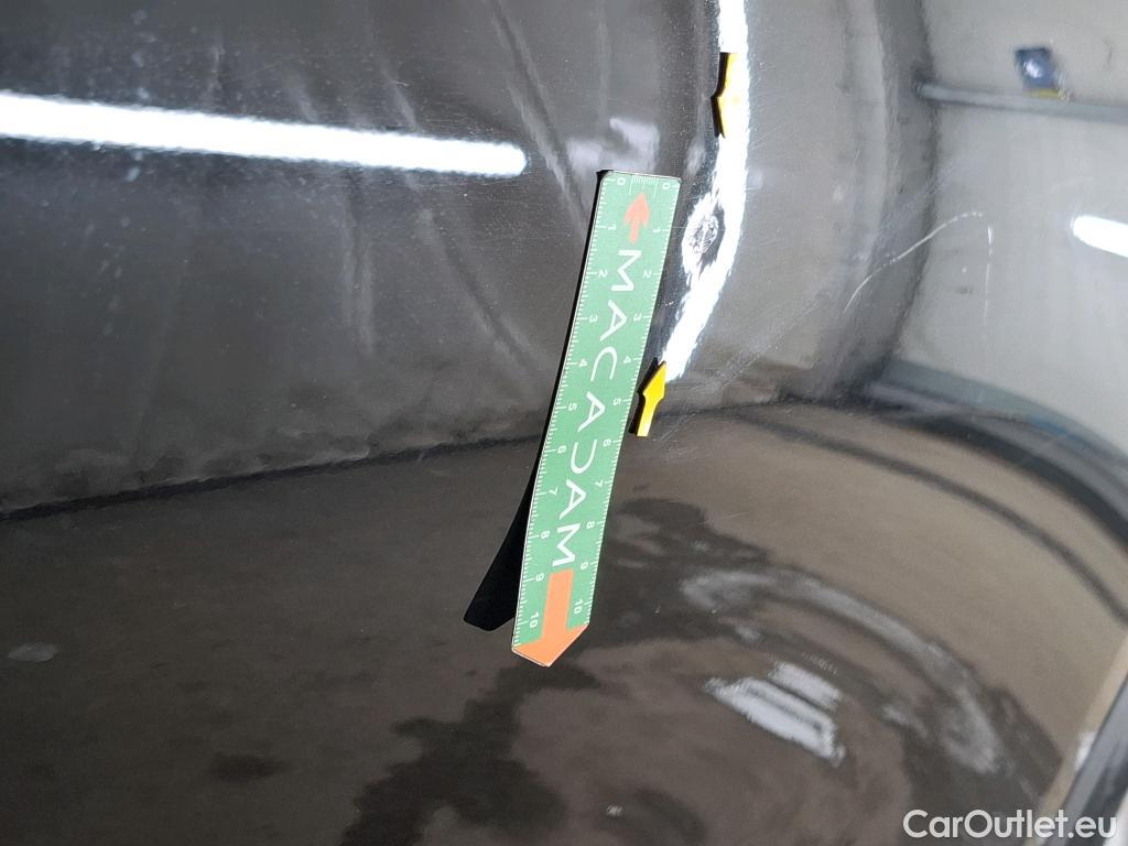  Ford  Kuga  / 2019 / 5P / SUV 2.5 Dur 225 hybrid PHEV Pshift Titanium / OPPO
 #7