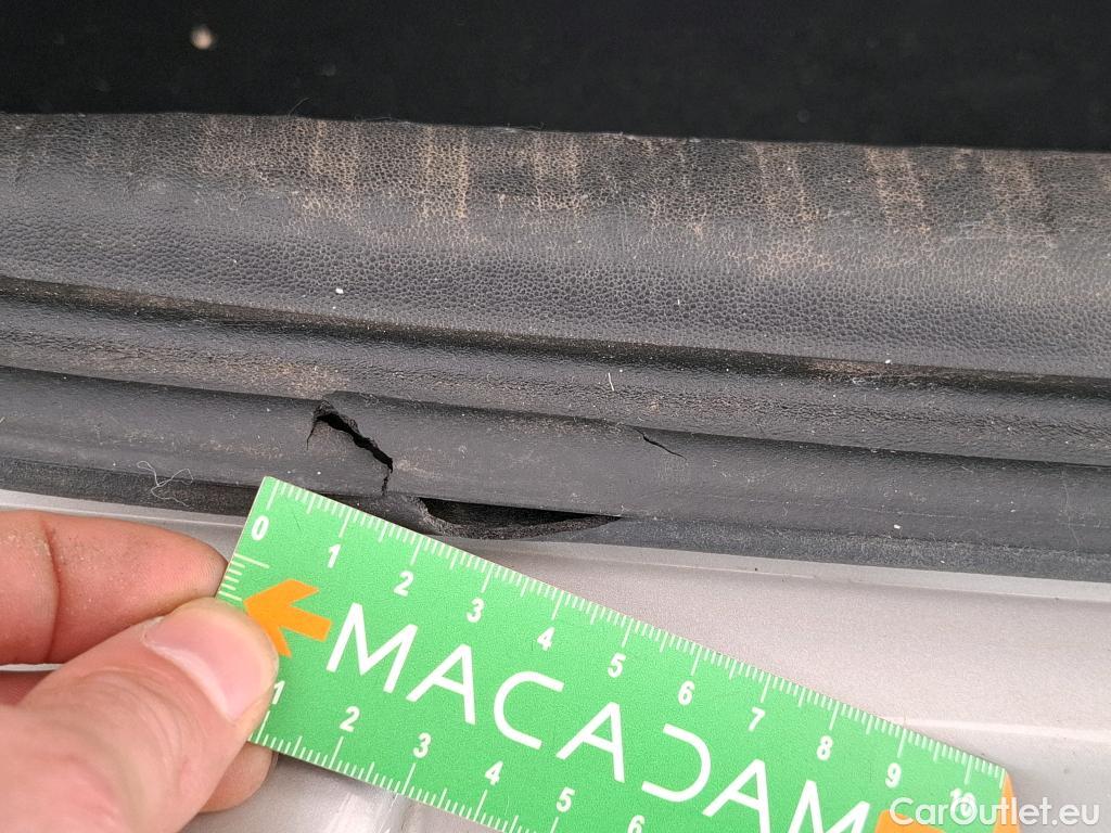  Citroen  C3  Shine 1.2 PureTech 110CV BVM6 6E #10