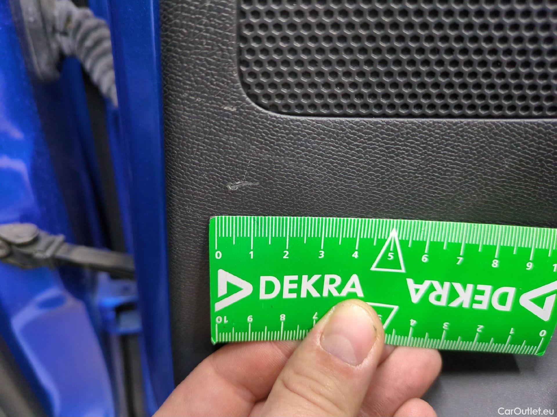  Peugeot  3008  Allure Pack 1.5 HDi 130CV BVA8 E6d #37