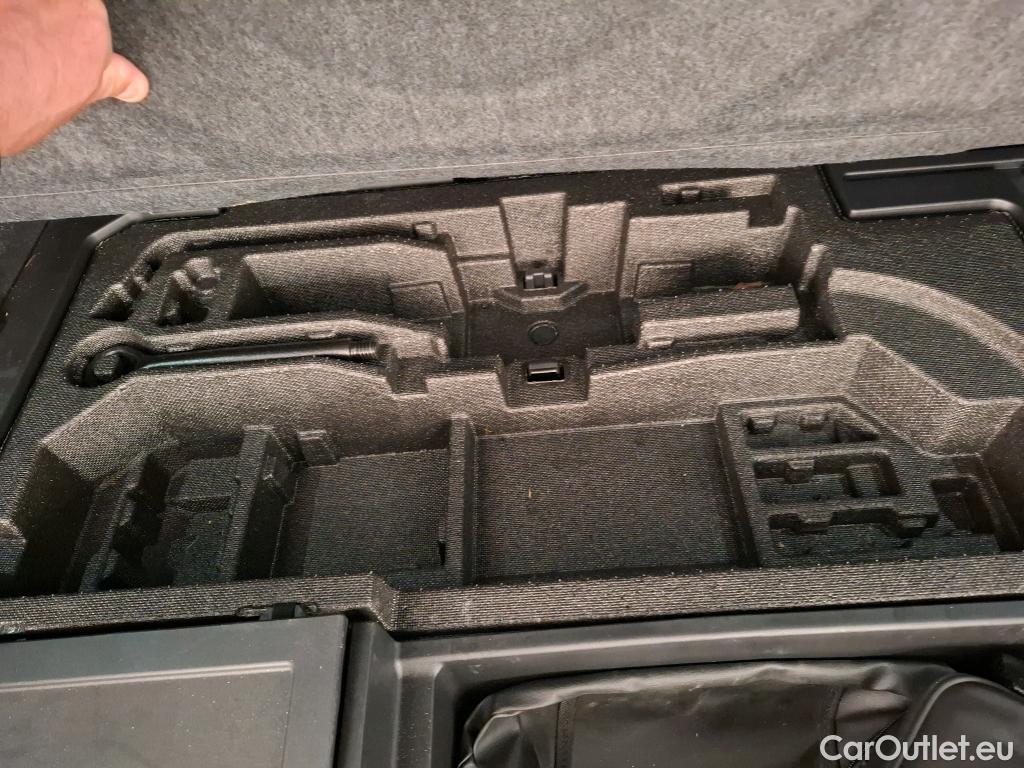  Lexus  NX LEXUS  / 2021 / 5P / SUV 450H+ 4WD Executive #11