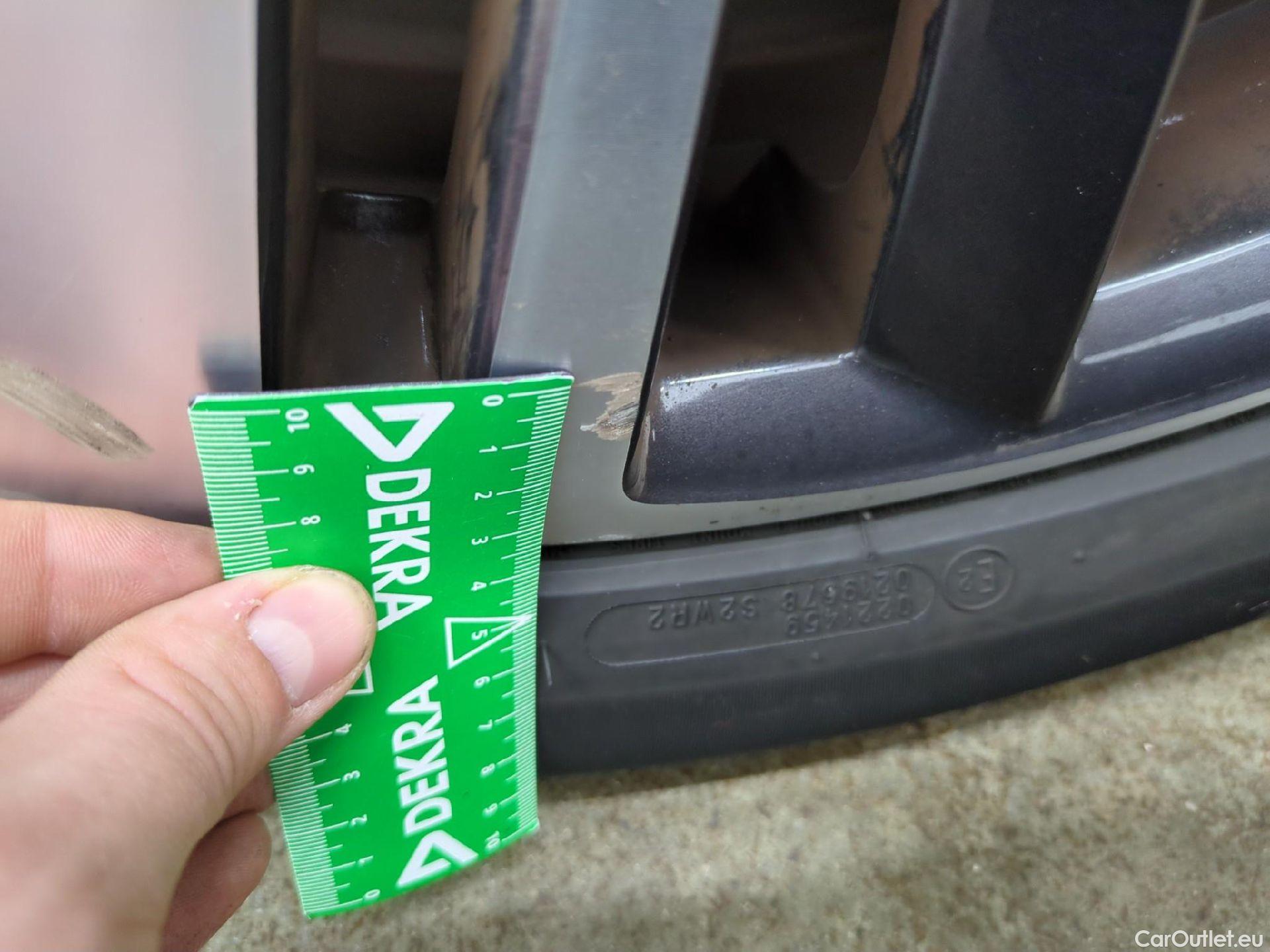  Peugeot  3008  Allure Pack 1.5 HDi 130CV BVA8 E6d #12