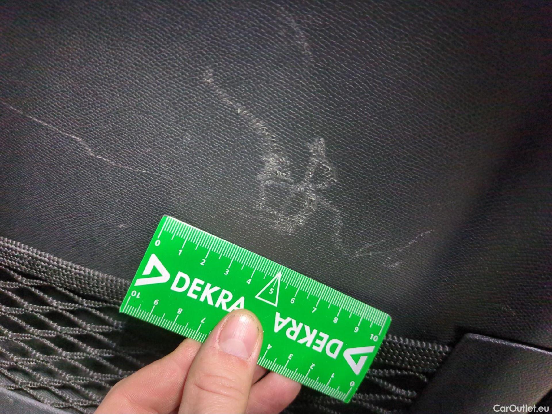  Peugeot  3008  Allure Pack 1.5 HDi 130CV BVA8 E6d #28