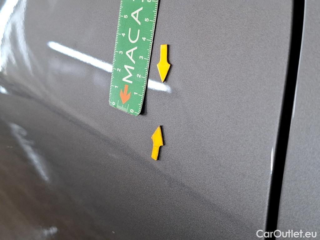  Mercedes  A-Klasse MERCEDES-BENZ Classe A Compact / 2018 / 5P / Berline A 180 Style Line #14