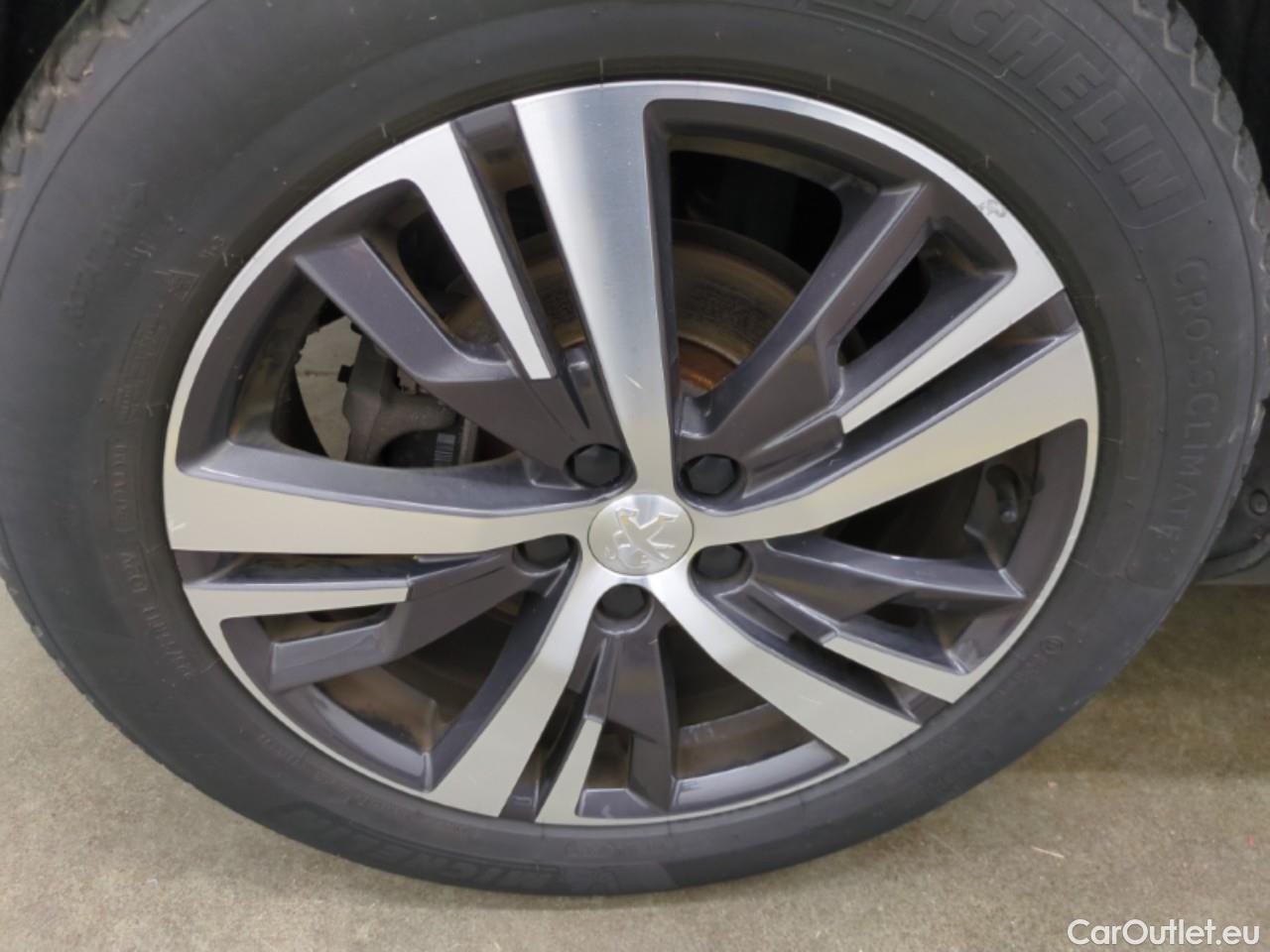  Peugeot  3008  Allure Pack 1.5 HDi 130CV BVA8 E6d #23