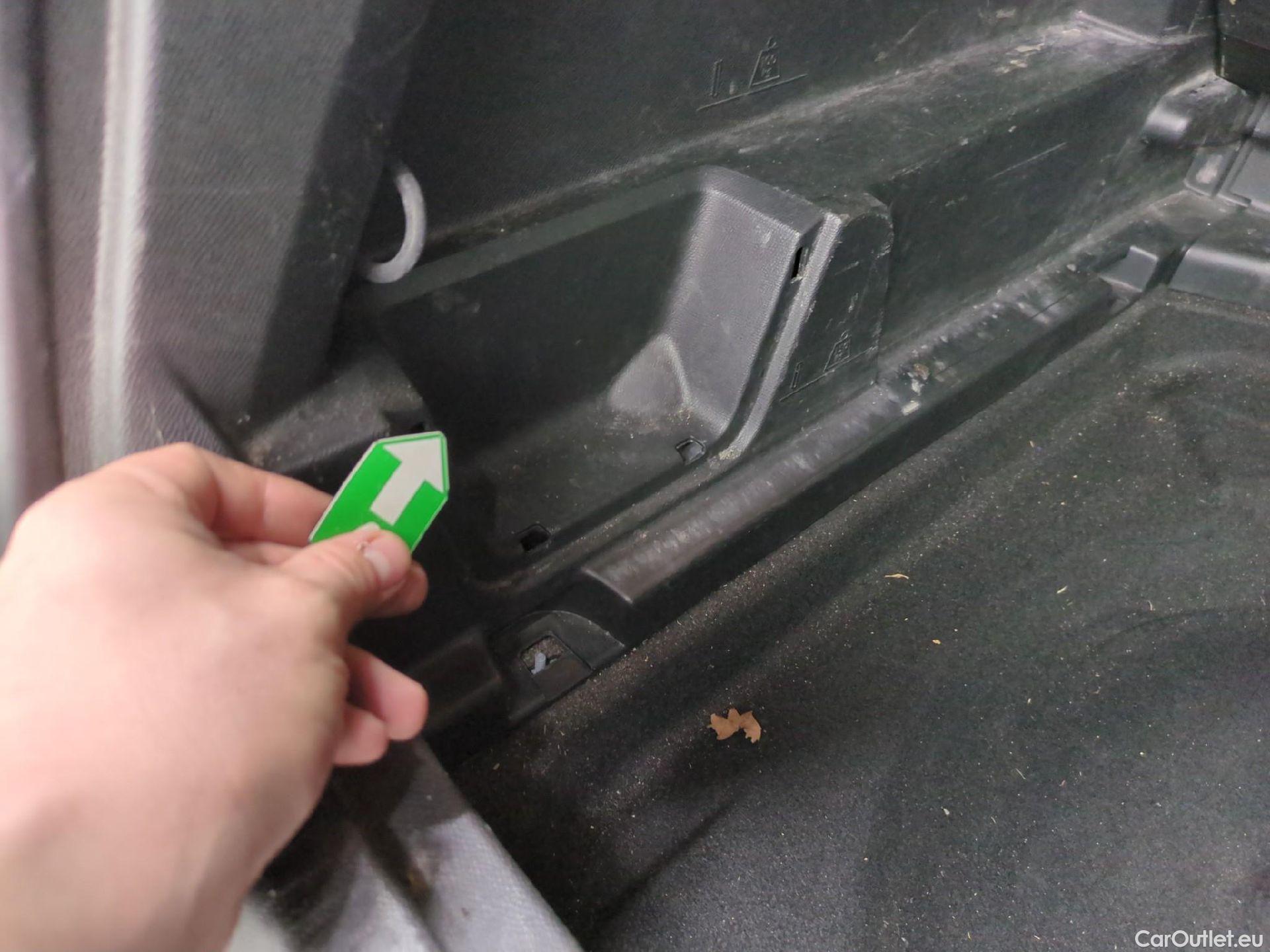  Peugeot  3008  Allure Pack 1.5 HDi 130CV BVA8 E6d #10