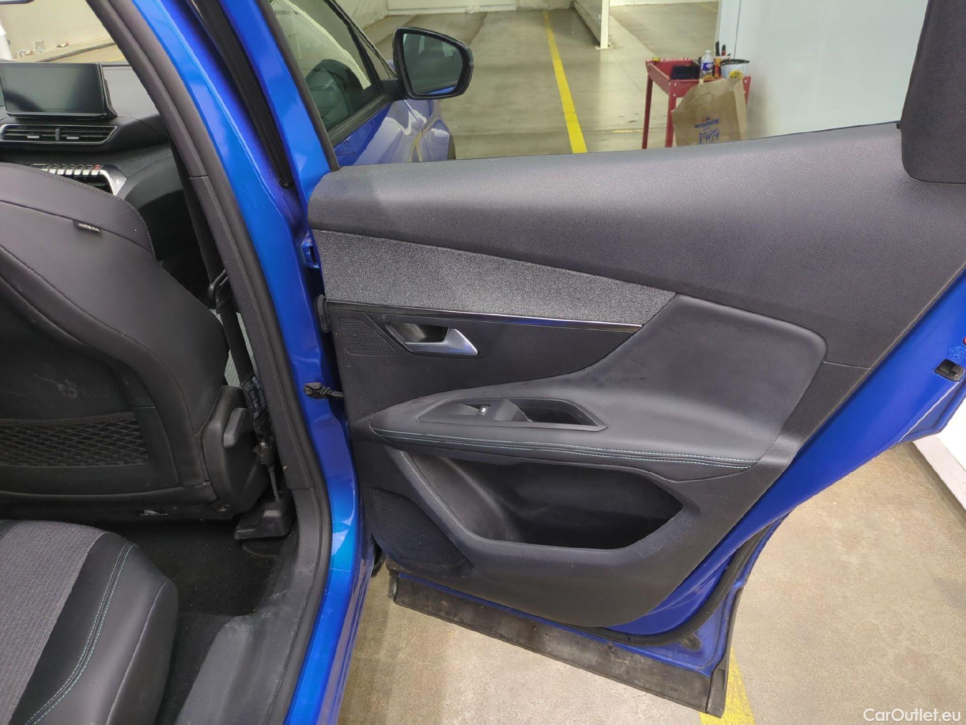  Peugeot  3008  Allure Pack 1.5 HDi 130CV BVA8 E6d #38