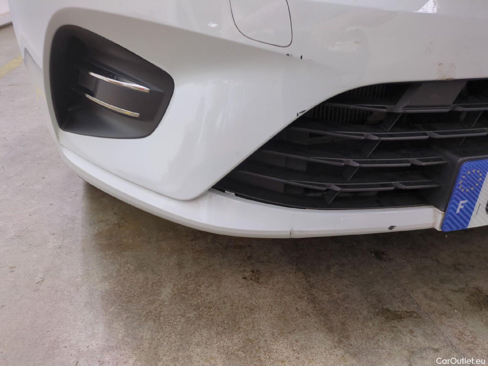  Renault  Clio  V Evolution Réversible 1.5 dCi 100CV BVM6 E6d #16