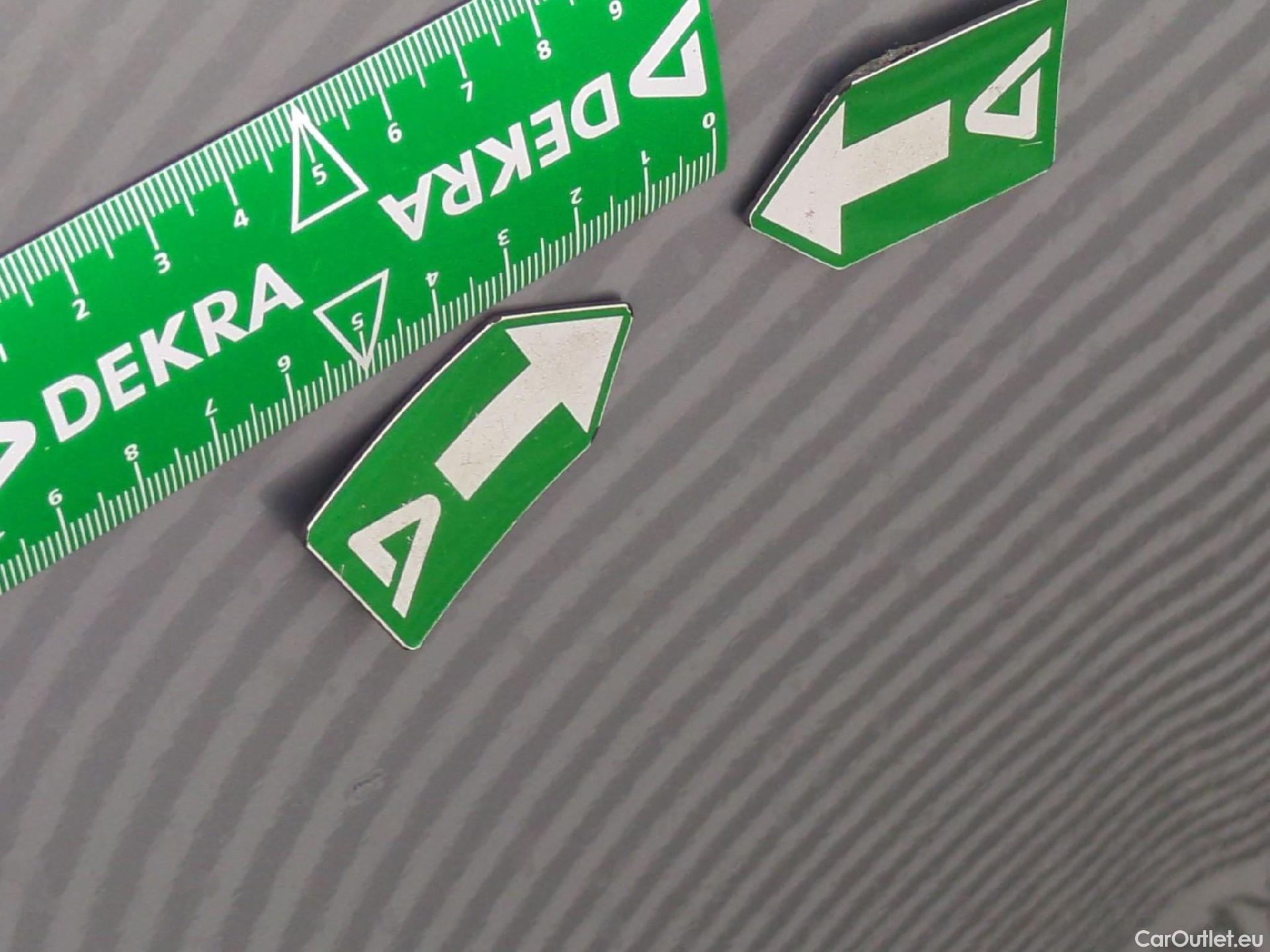  Toyota  Yaris Cross TOYOTA  Hybride / 2021 / 5P / SUV 1.5 HYBRID 116H DYNAMIC BUSINESS BEY AWD #17