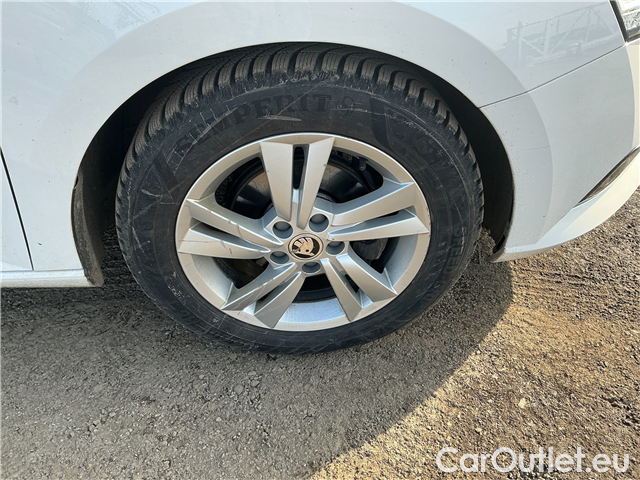  Skoda  Fabia  Com.1.0TSI 70 Ambition #3