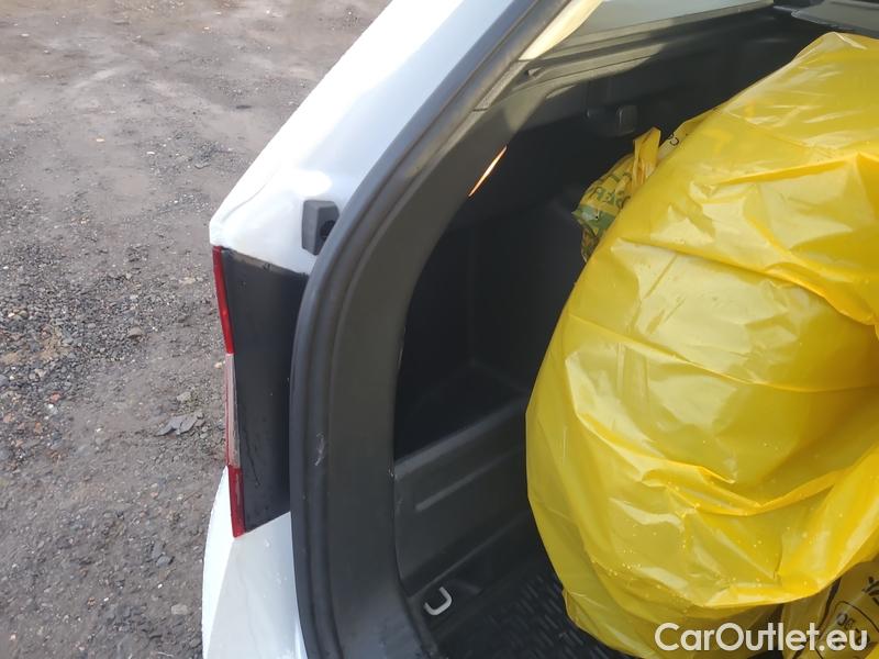  Skoda  Fabia  Combi (2015)  Com.1.0TSI 70 Style #17