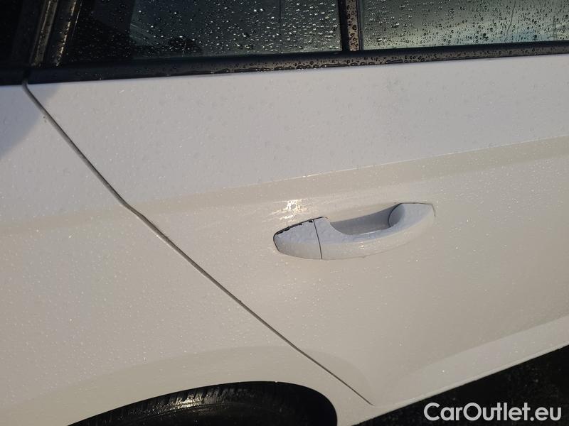  Skoda  Fabia  Combi (2015)  Com.1.0TSI 70 Style #13