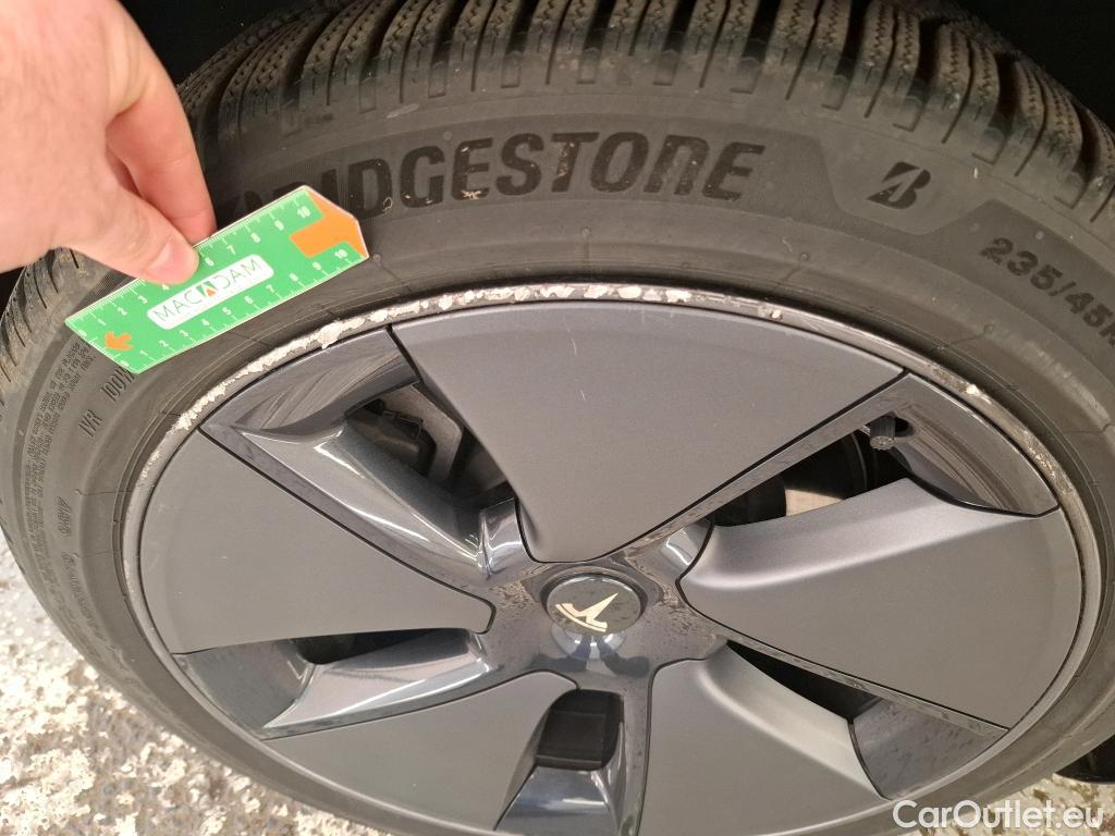  Tesla  Model 3 TESLA   2018  4P  Berline Propulsion #16