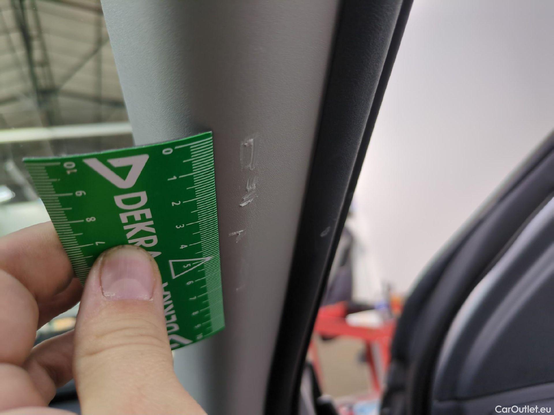  Toyota  Yaris Cross TOYOTA  Hybride / 2021 / 5P / SUV 1.5 HYBRID 116H DYNAMIC BUSINESS BEY AWD #1