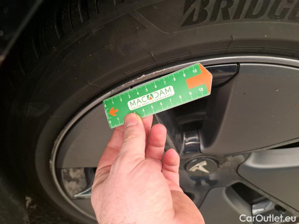  Tesla  Model 3 TESLA   2018  4P  Berline Propulsion #19