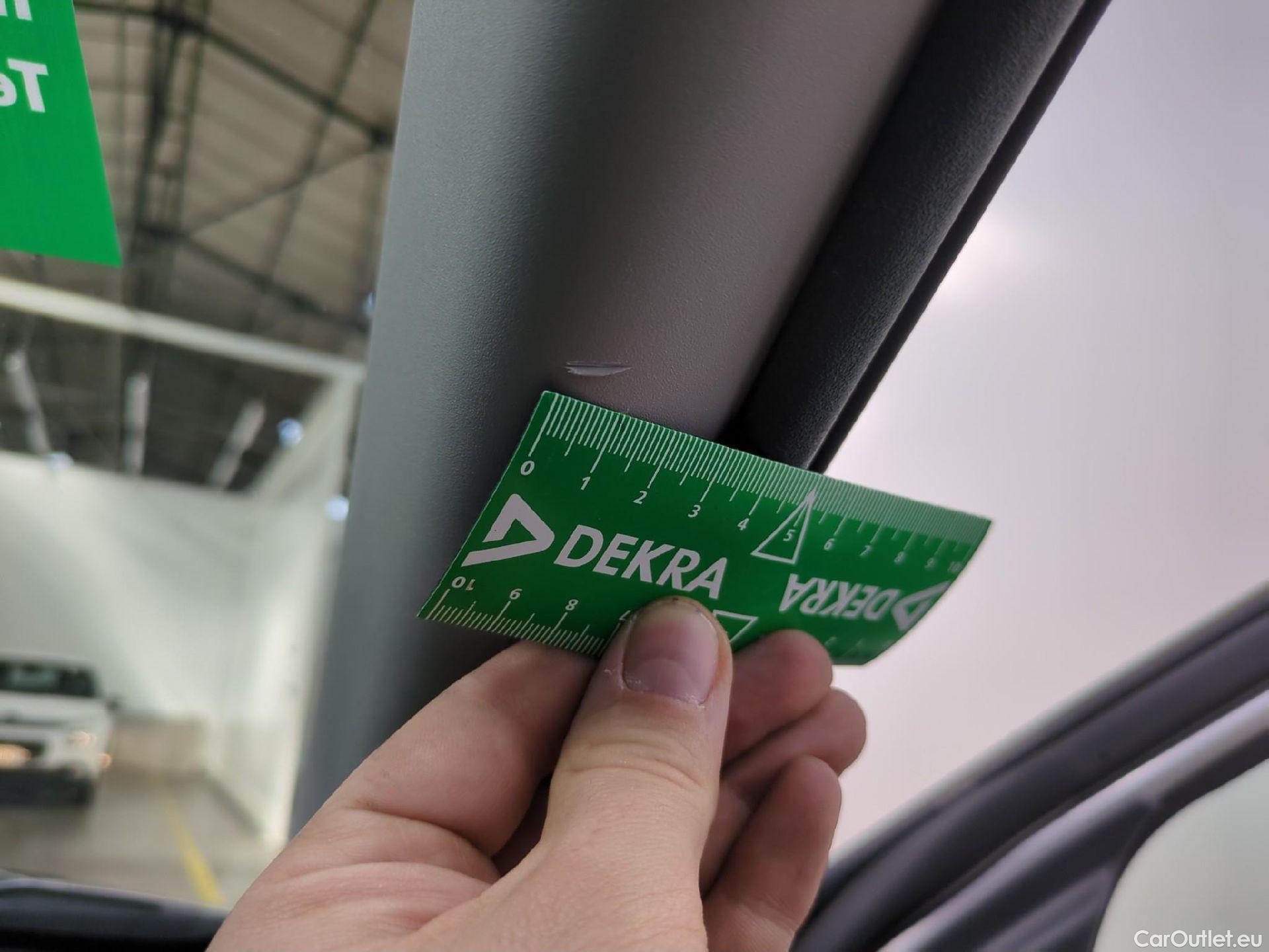  Toyota  Yaris Cross TOYOTA  Hybride / 2021 / 5P / SUV 1.5 HYBRID 116H DYNAMIC BUSINESS BEY AWD #2