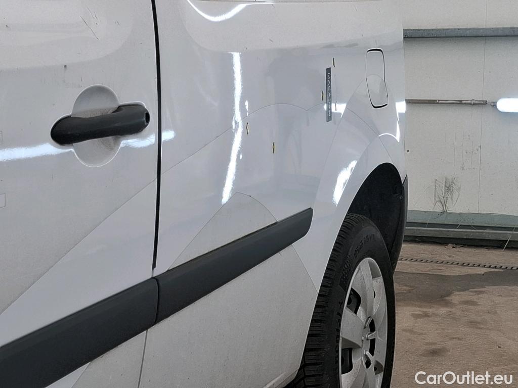  Renault  Kangoo  II Express Extra (Série Spéciale) 1.5 dCi 95CV BVM6 E6dT #24