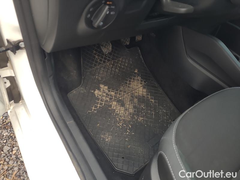  Skoda  Fabia  Combi (2015)  Com 1.0TSI 81 Style #8