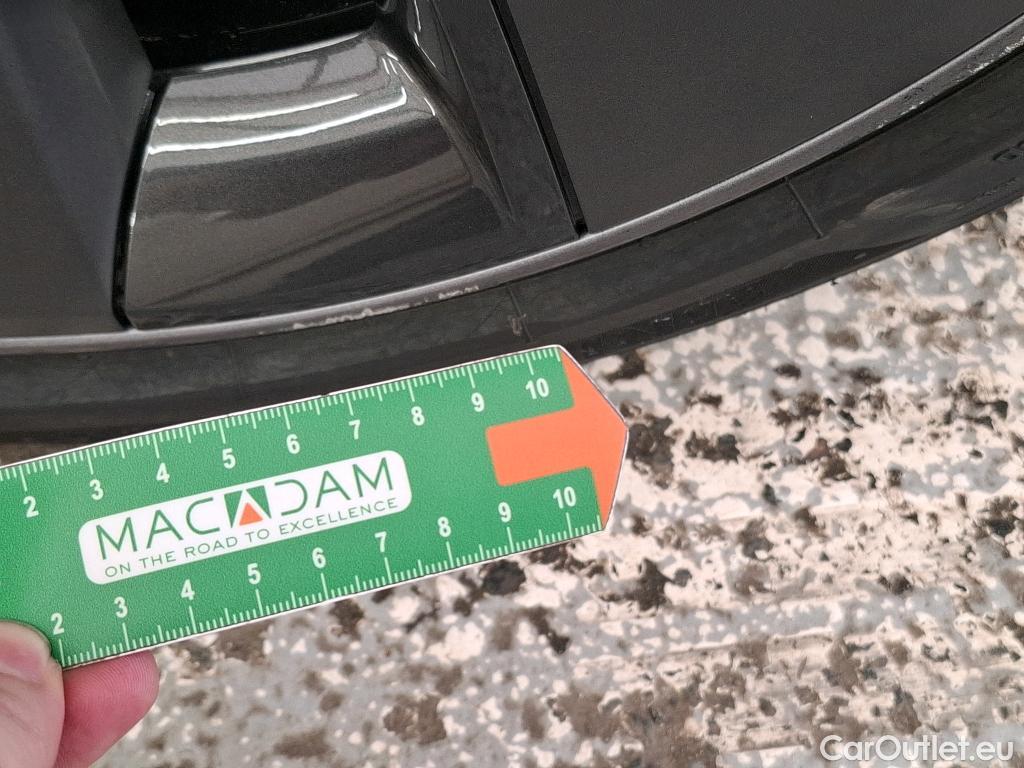  Tesla  Model 3 TESLA   2018  4P  Berline Propulsion #13