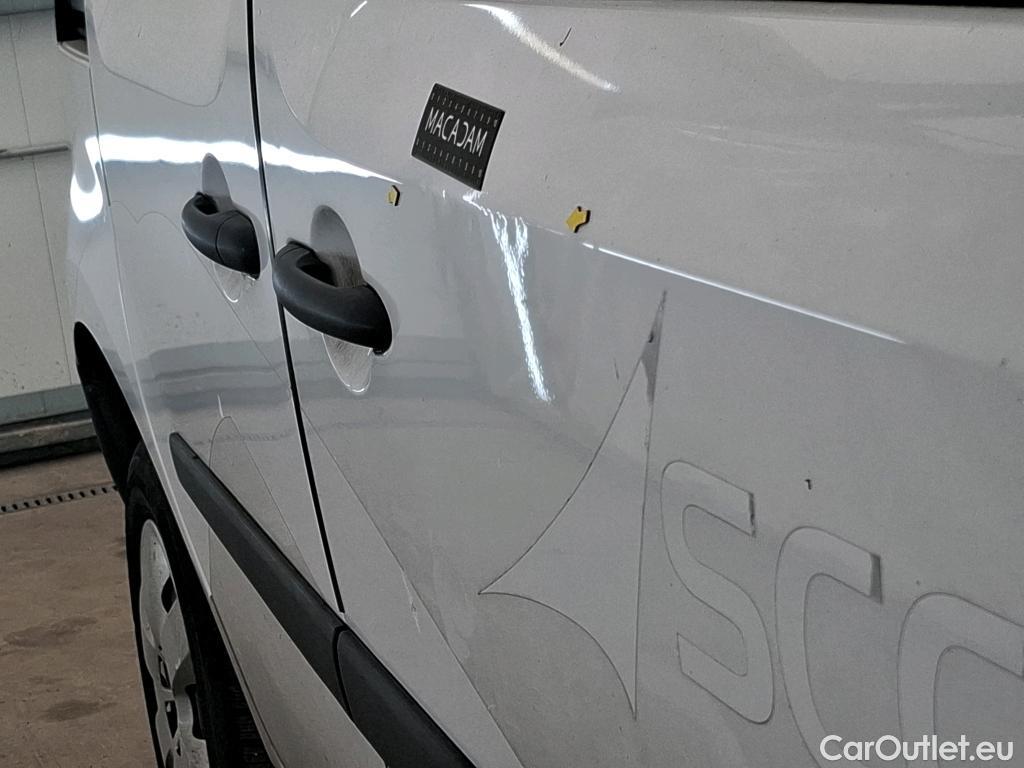  Renault  Kangoo  II Express Extra (Série Spéciale) 1.5 dCi 95CV BVM6 E6dT #42