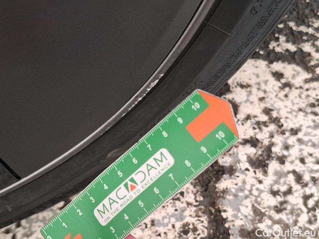  Tesla  Model 3 TESLA   2018  4P  Berline Propulsion #12