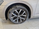  Volkswagen  Passat VOLKSWAGEN  / 2019 / 5P / STATION WAGON VAR.2.0TDI SCR 140KW EXEC.BMT DSG #19
