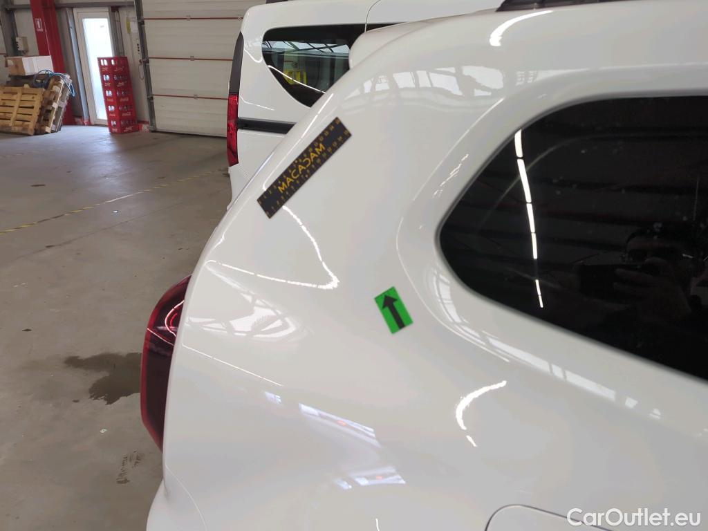  Dacia  Duster 1.5 Blue dCi 115CP Comfort 4WD #11