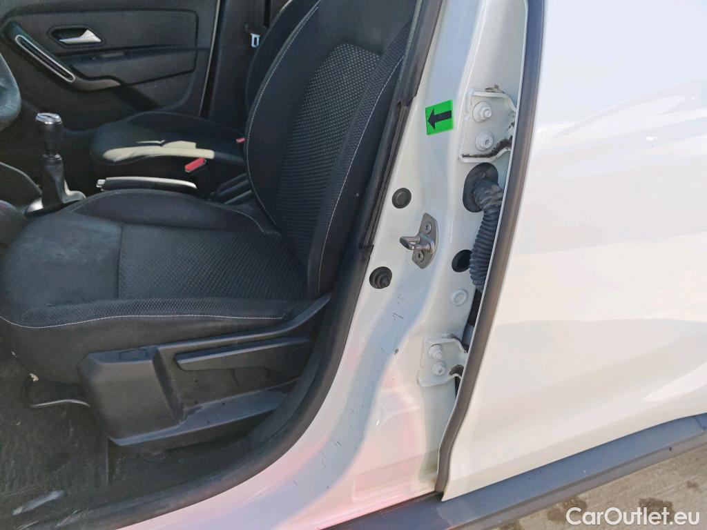  Dacia  Duster 1.5 Blue dCi 115CP Comfort 4WD #23