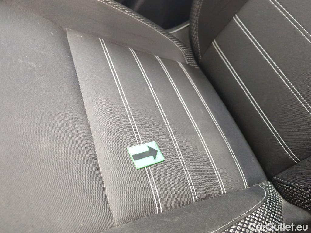  Dacia  Duster 1.5 Blue dCi 115CP Orange 4WD #26