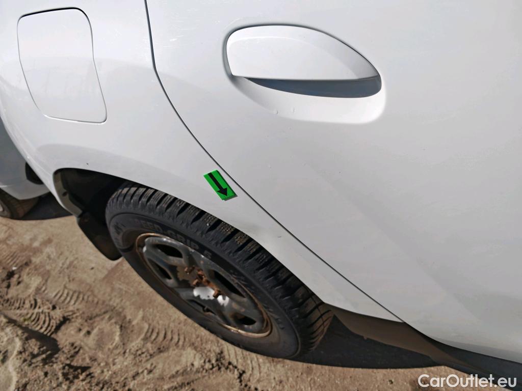  Dacia  Duster 1.5 Blue dCi 115CP Comfort 4WD #16