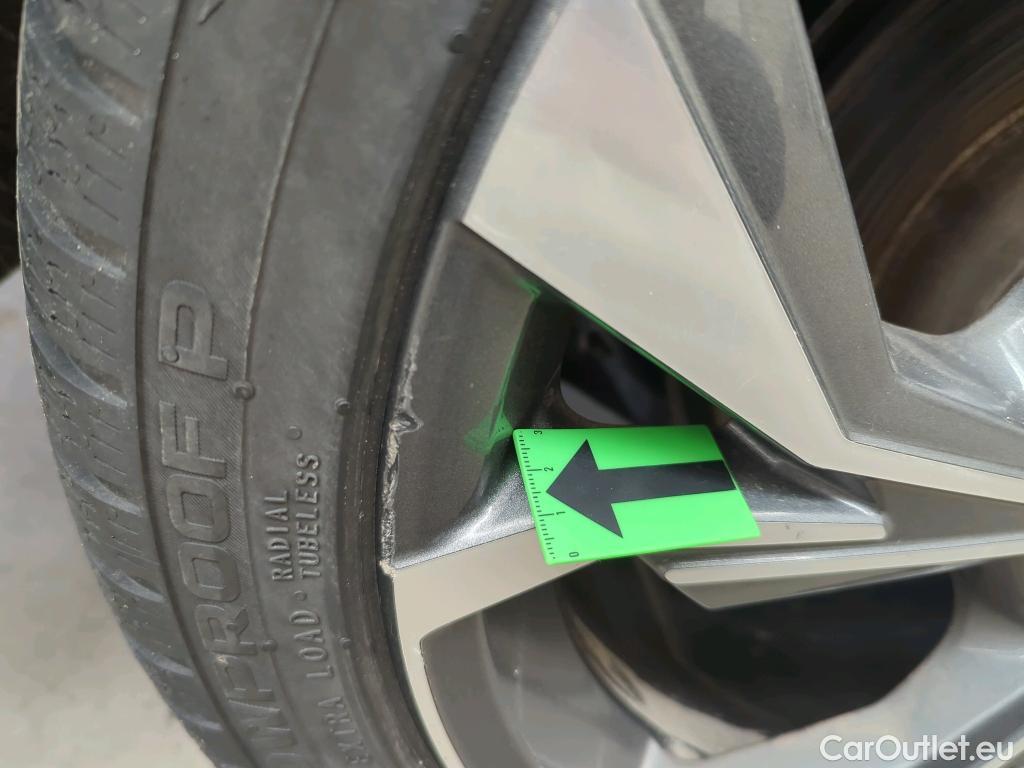  Audi  A3  Limuzina Advanced 35 TFSI S tronic #24