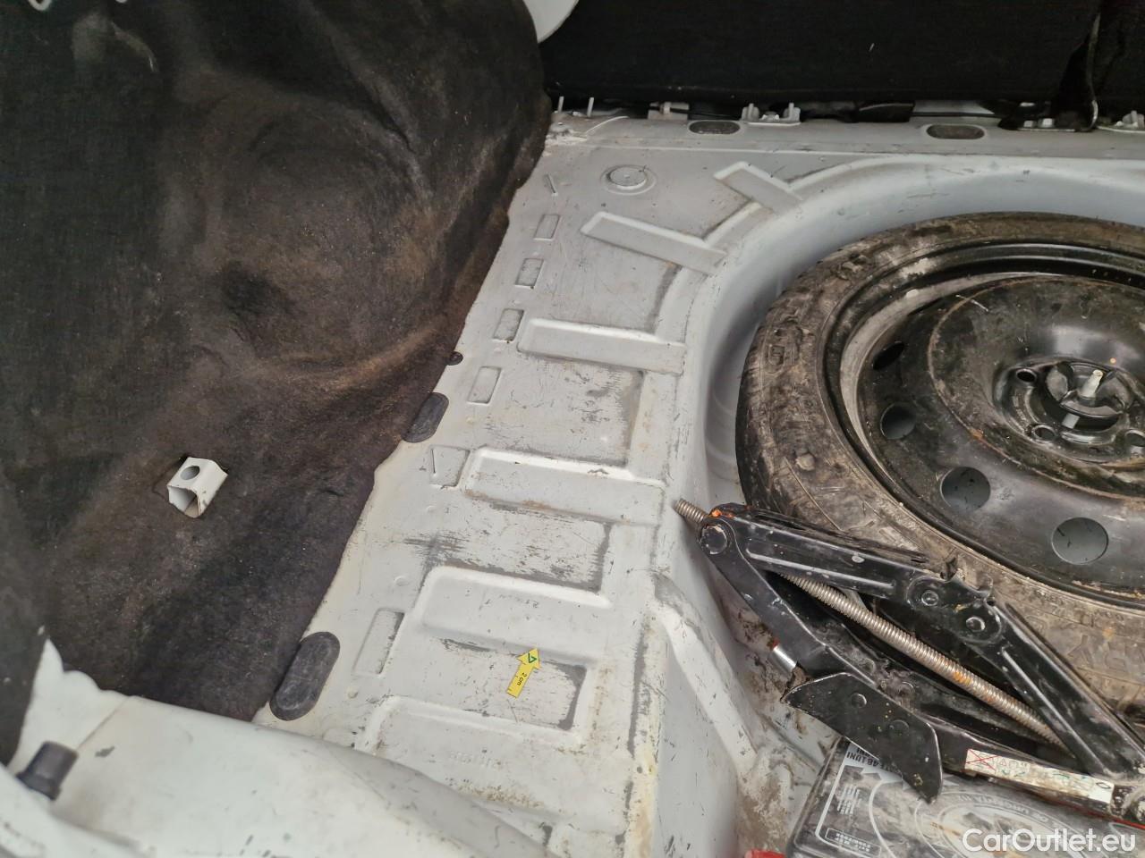  Dacia  Logan 1.5 Blue dCi 95CP Laureate #2