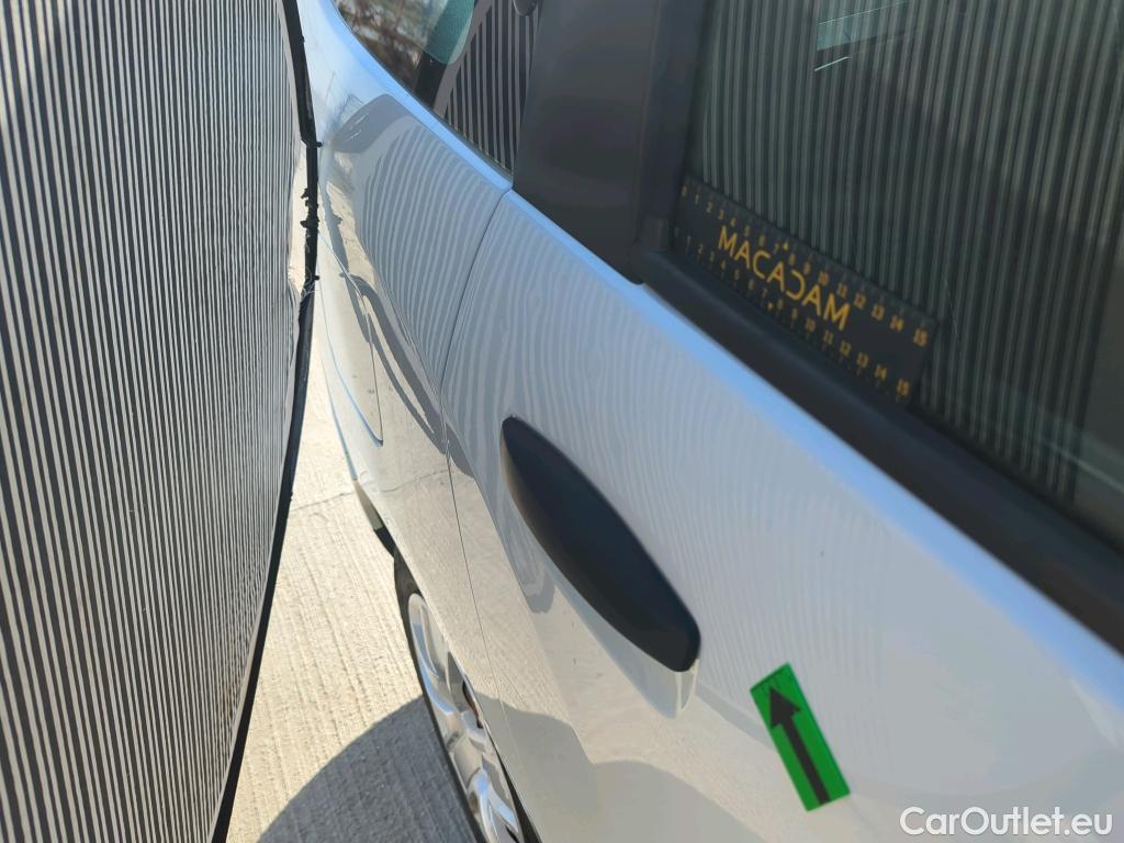  Dacia  Lodgy 1.5 Blue dCi 95 Laureate 7L #14