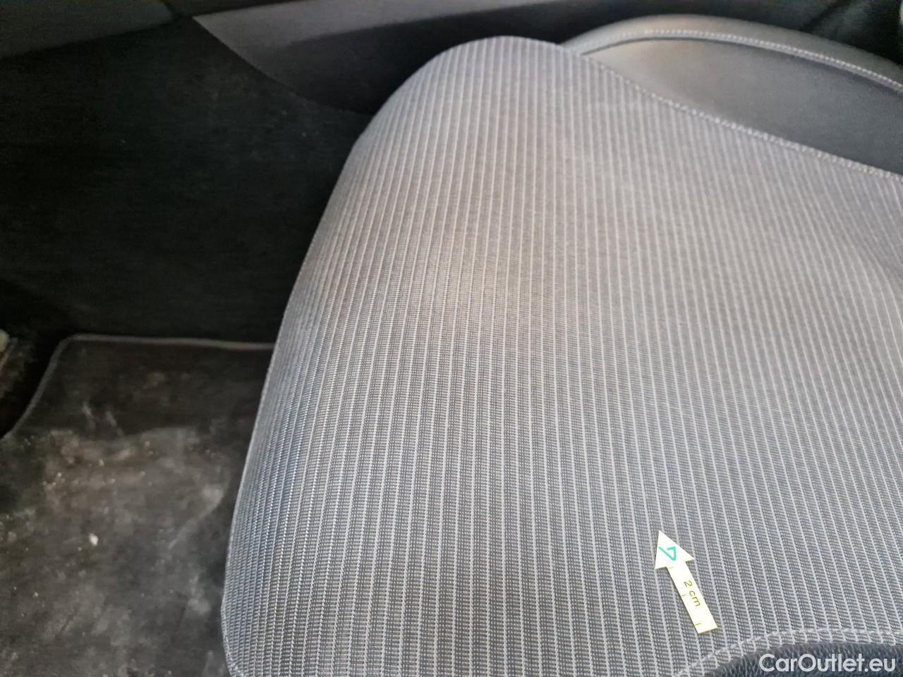  Mercedes  GLC  200 4MATIC #31