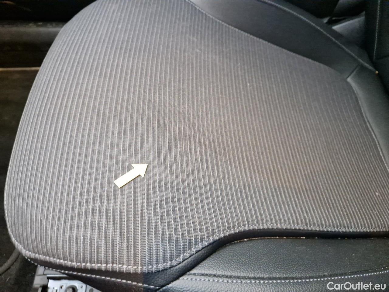  Mercedes  GLC  200 4MATIC #33