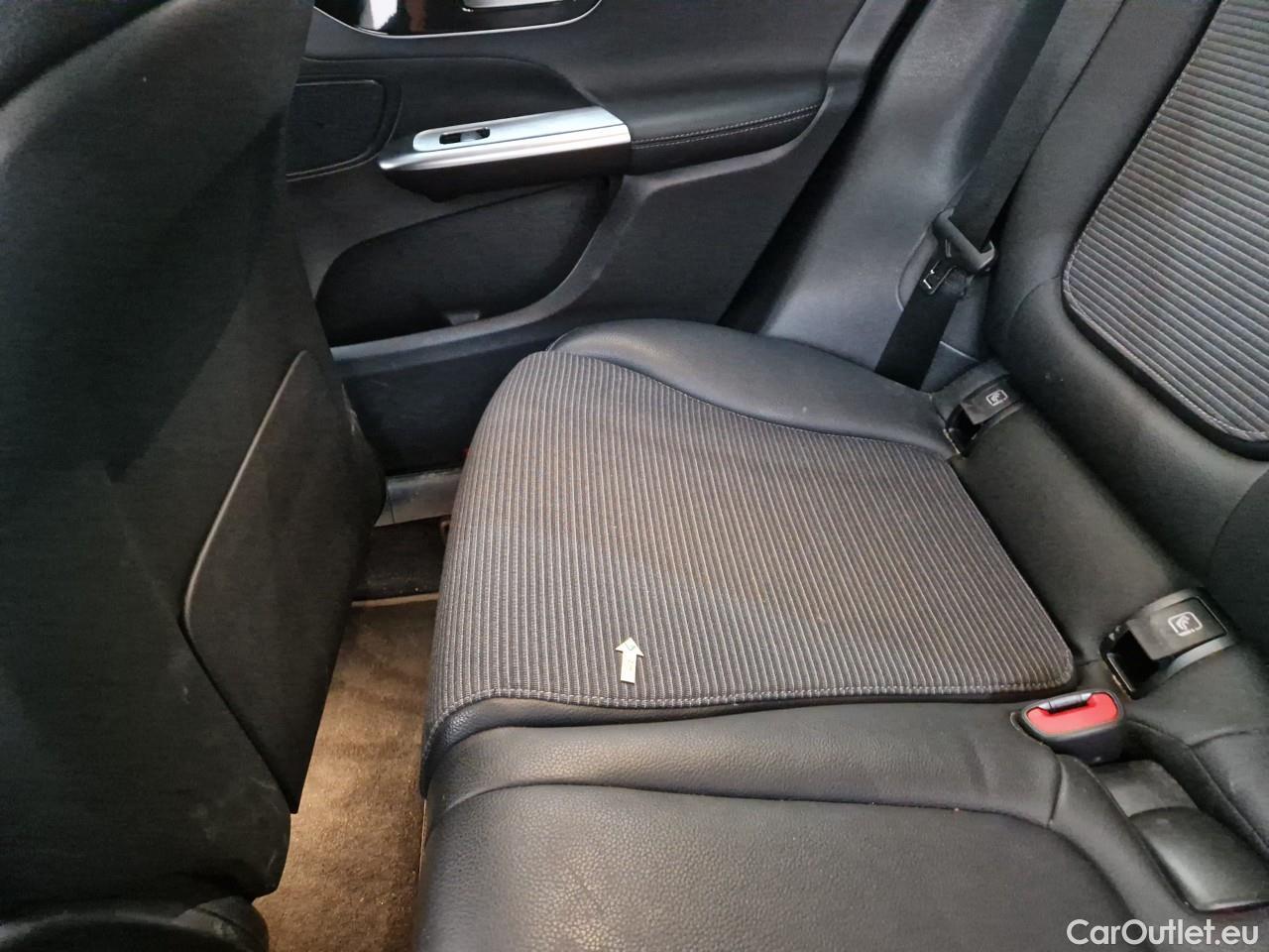  Mercedes  GLC  200 4MATIC #35