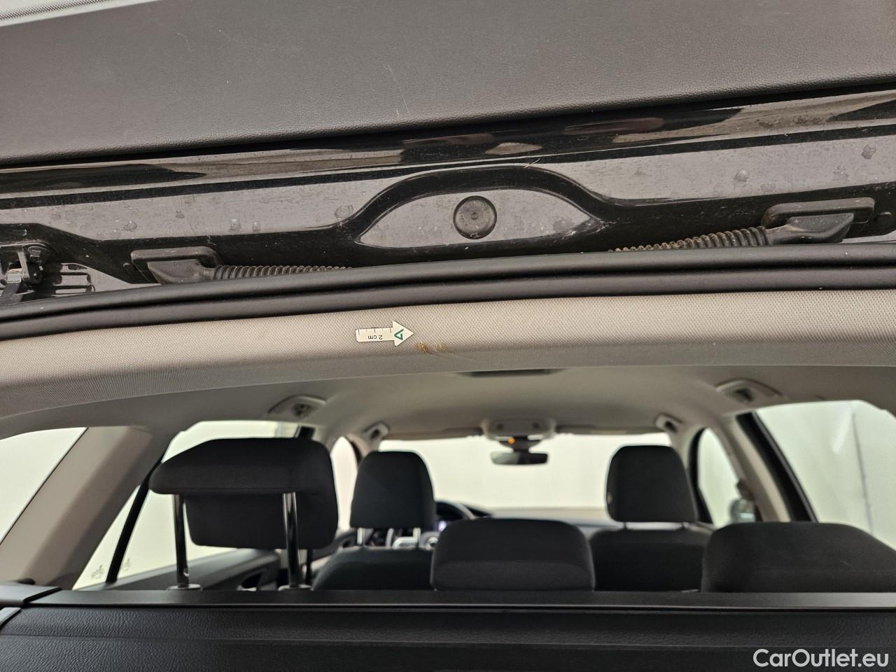  Volkswagen  Golf  2.0 TDI 116HP DSG Life Variant #53