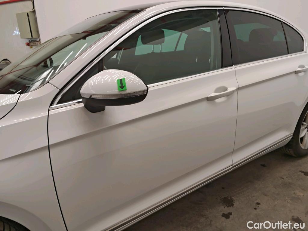 Volkswagen  Passat Highline2.0 TDI SCR DSG 4Mot 200CP #19