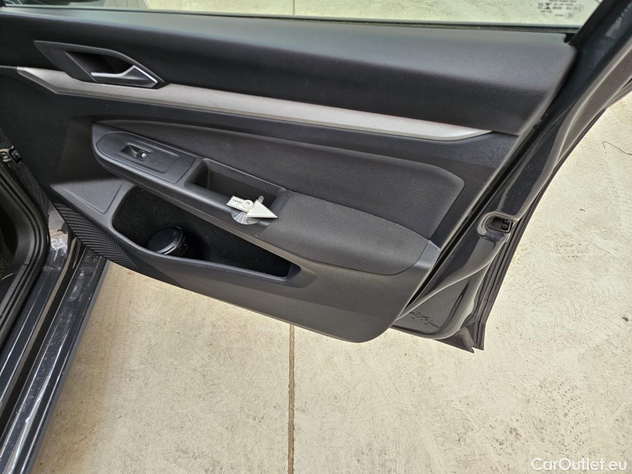  Volkswagen  Golf  2.0 TDI 116HP DSG Life Variant #51