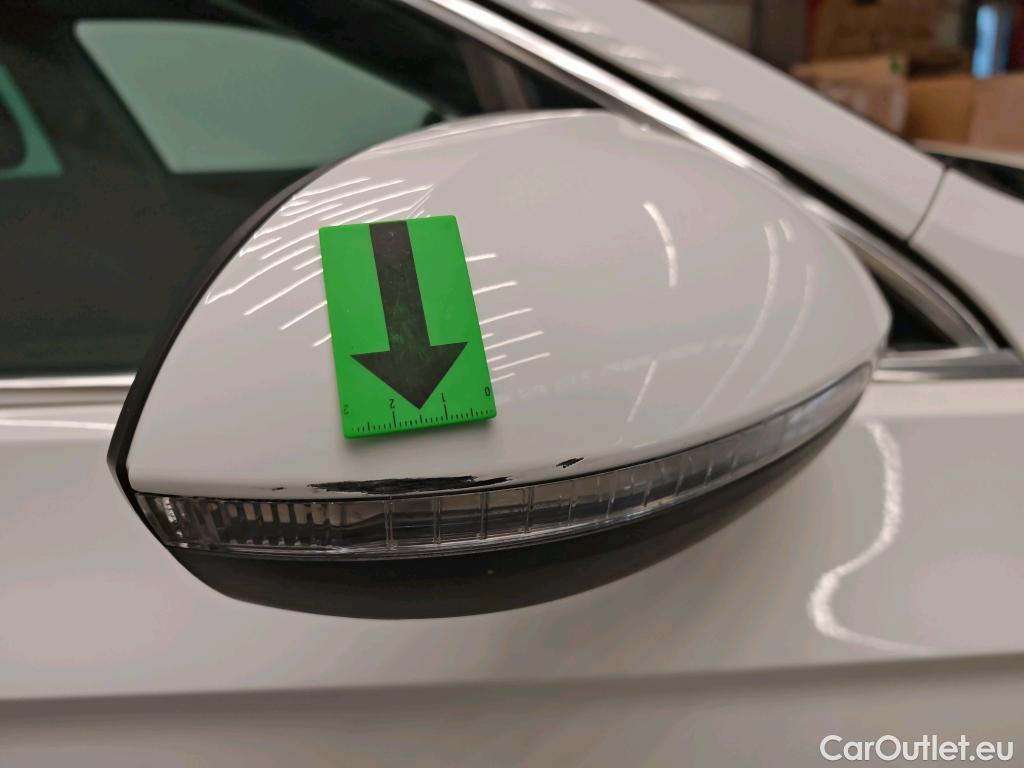  Volkswagen  Passat Highline2.0 TDI SCR DSG 4Mot 200CP #22