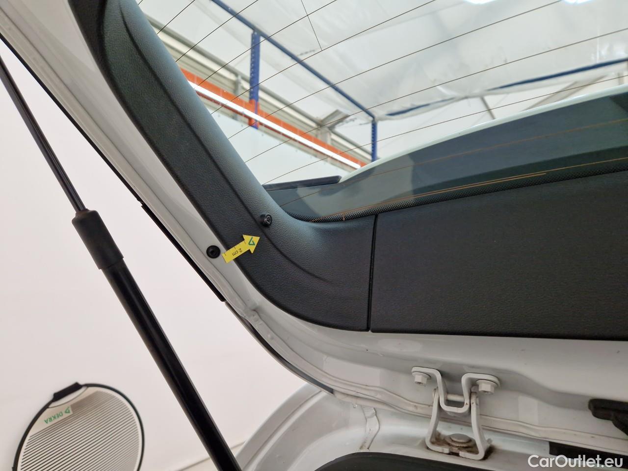  Volkswagen  Golf  Life 1.5 eTSI ACT DSG mild-Hybrid #17