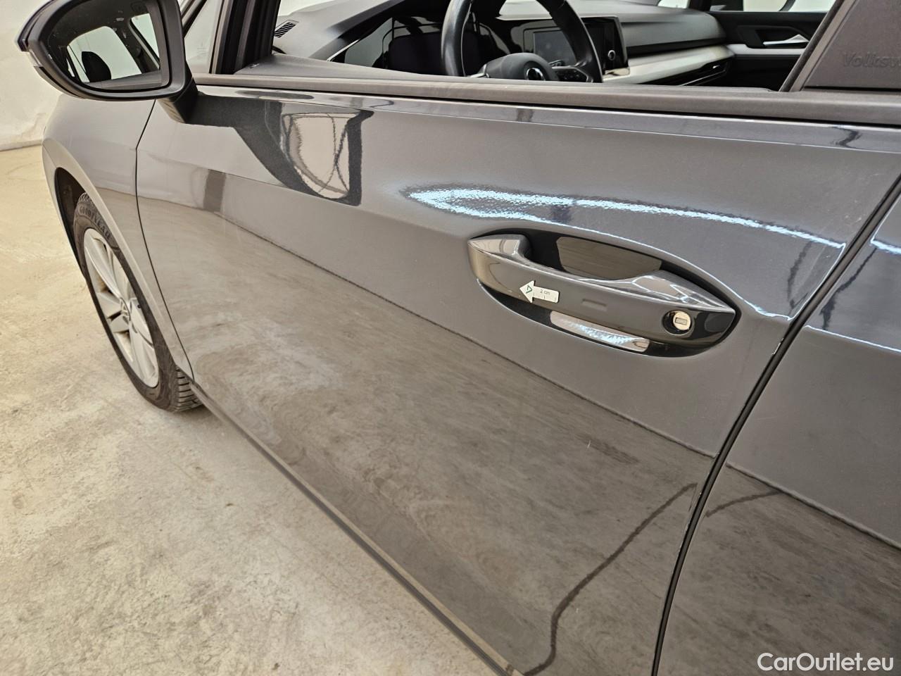  Volkswagen  Golf  2.0 TDI 116HP DSG Life Variant #4