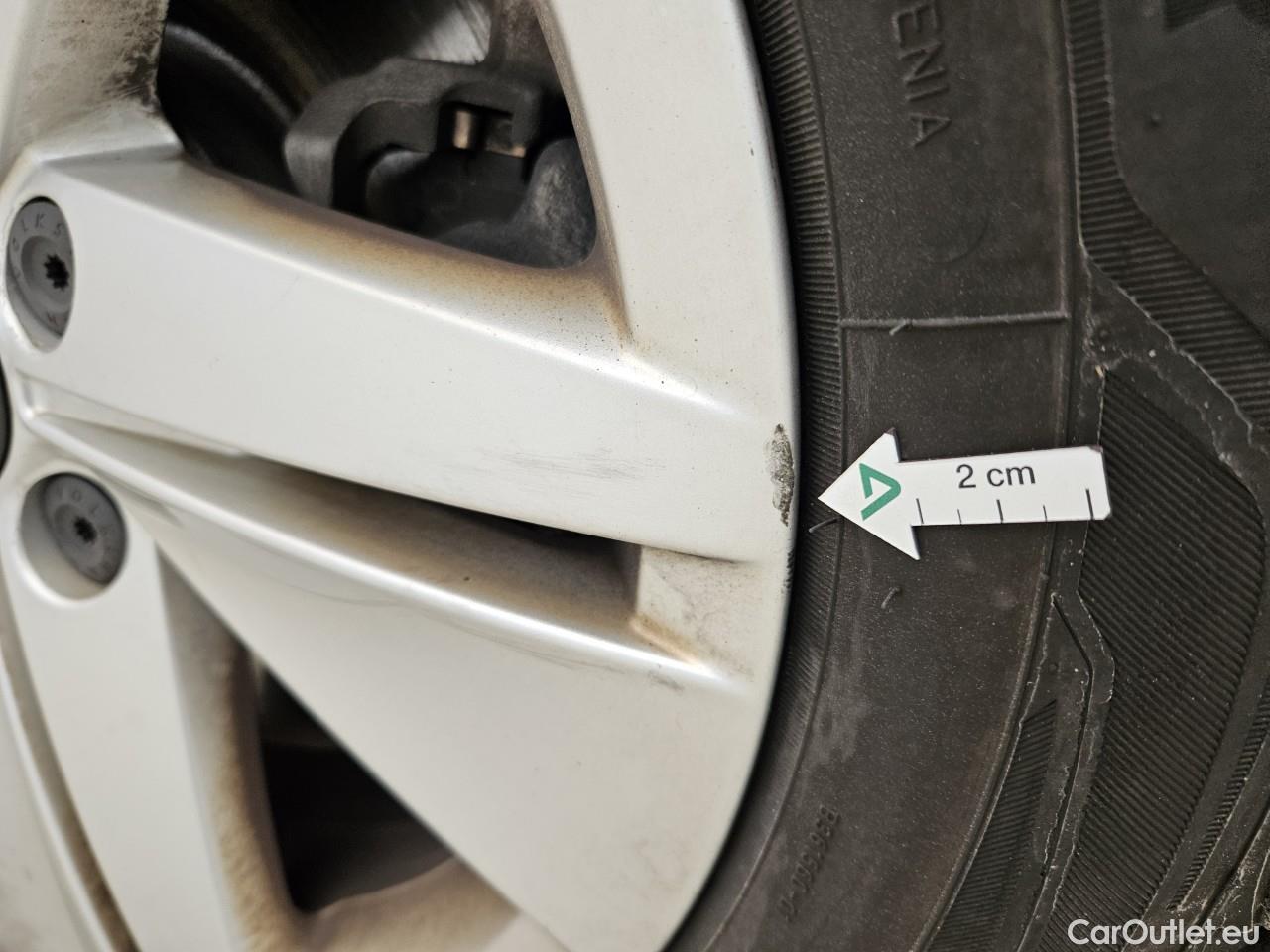  Volkswagen  Golf  2.0 TDI 116HP DSG Life Variant #21