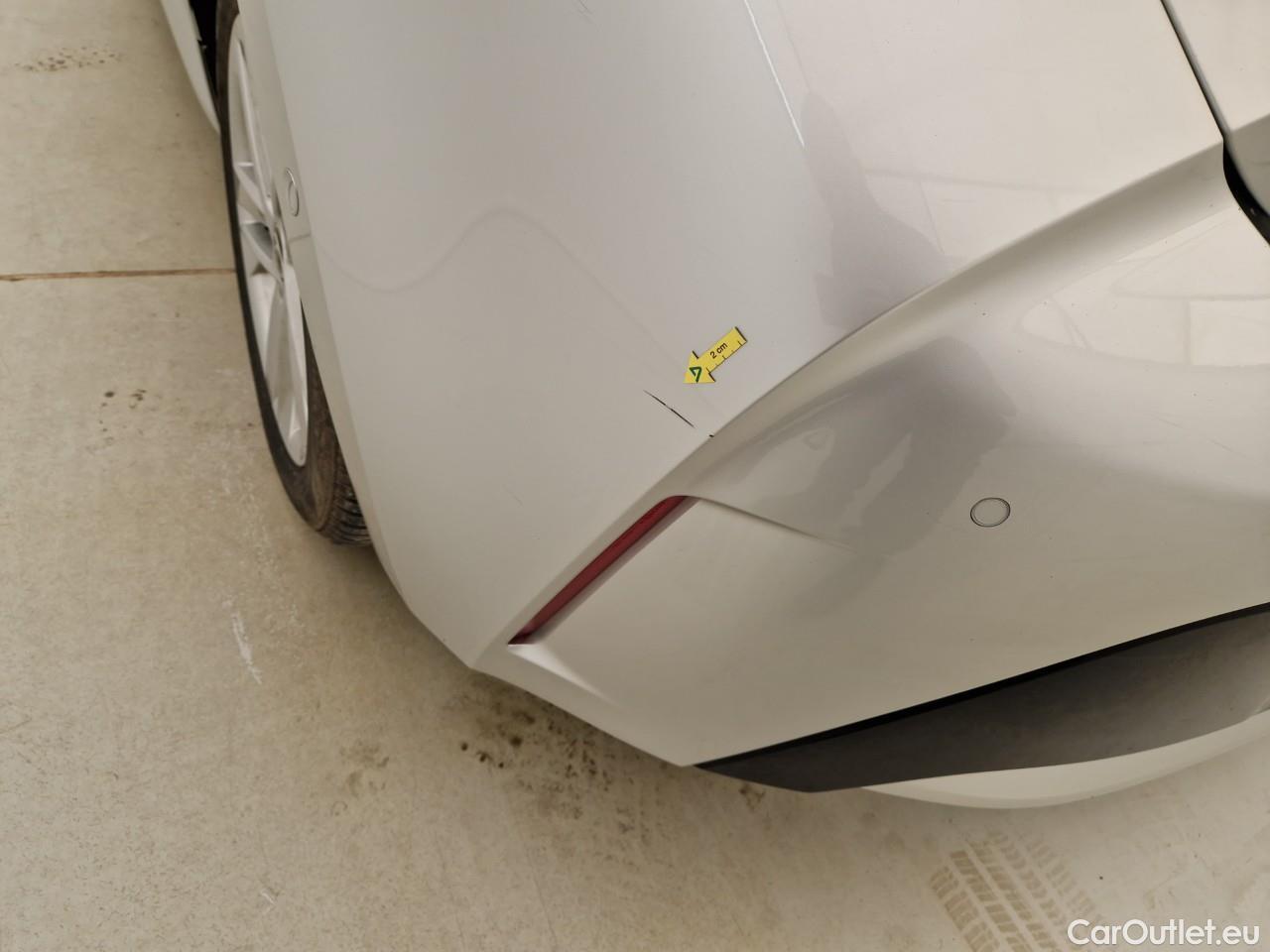  Toyota  Corolla 1.8 Hybrid Dynamic HSD #35