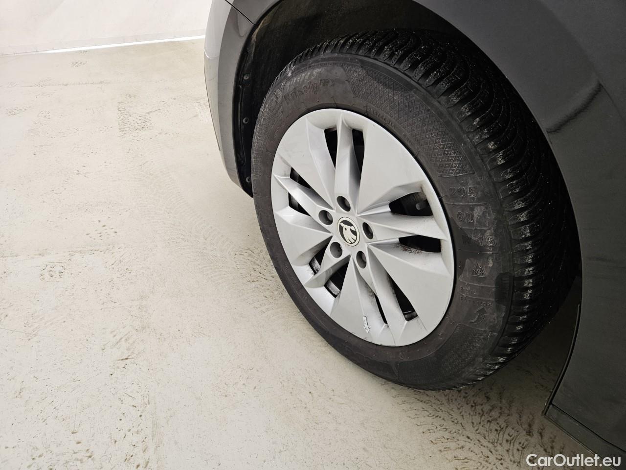  Skoda  Octavia 2.0 TDI 150CP Ambition DSG #7