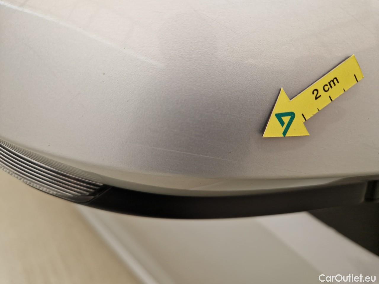  Toyota  Corolla 1.8 Hybrid Dynamic HSD #24