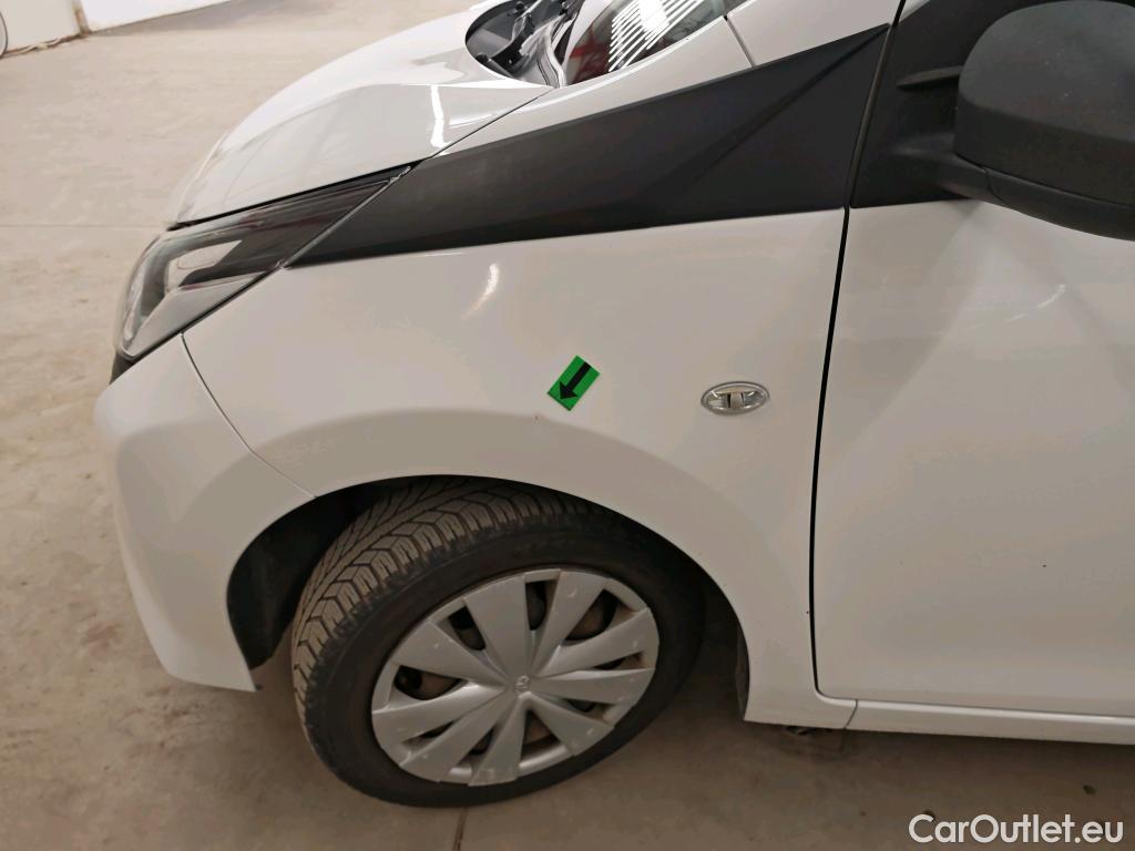  Toyota  Aygo 1.0 VVT-I X-voice #9