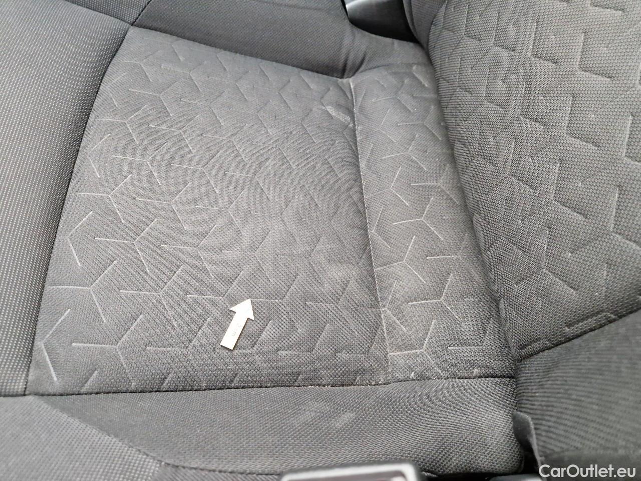  Toyota  Corolla 1.8 Hybrid Dynamic HSD #57