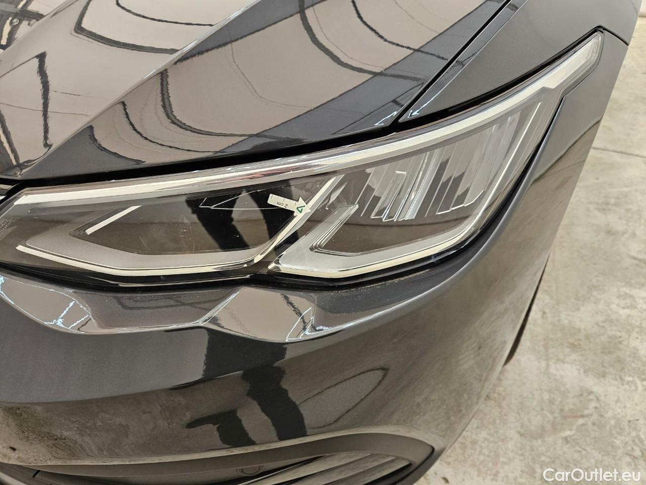  Volkswagen  Golf  2.0 TDI 116HP DSG Life Variant #10