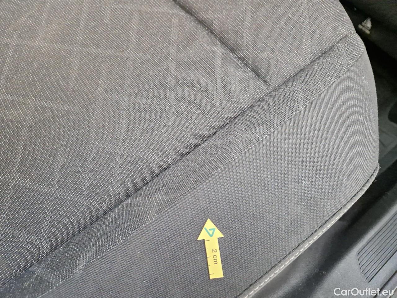  Volkswagen  Golf  Life 1.5 eTSI ACT DSG mild-Hybrid #19